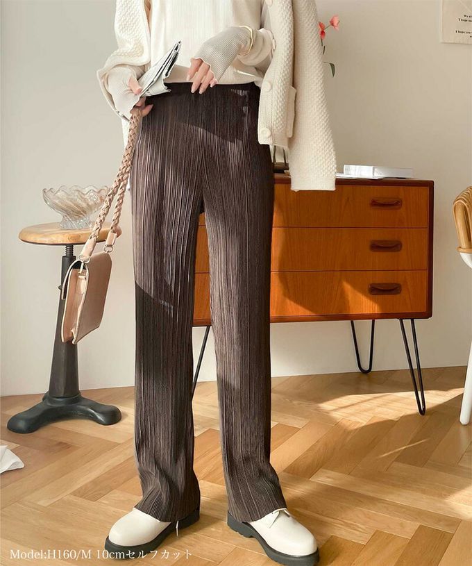 日本 Classical Elf - 光澤感細褶垂墜感長褲-米杏