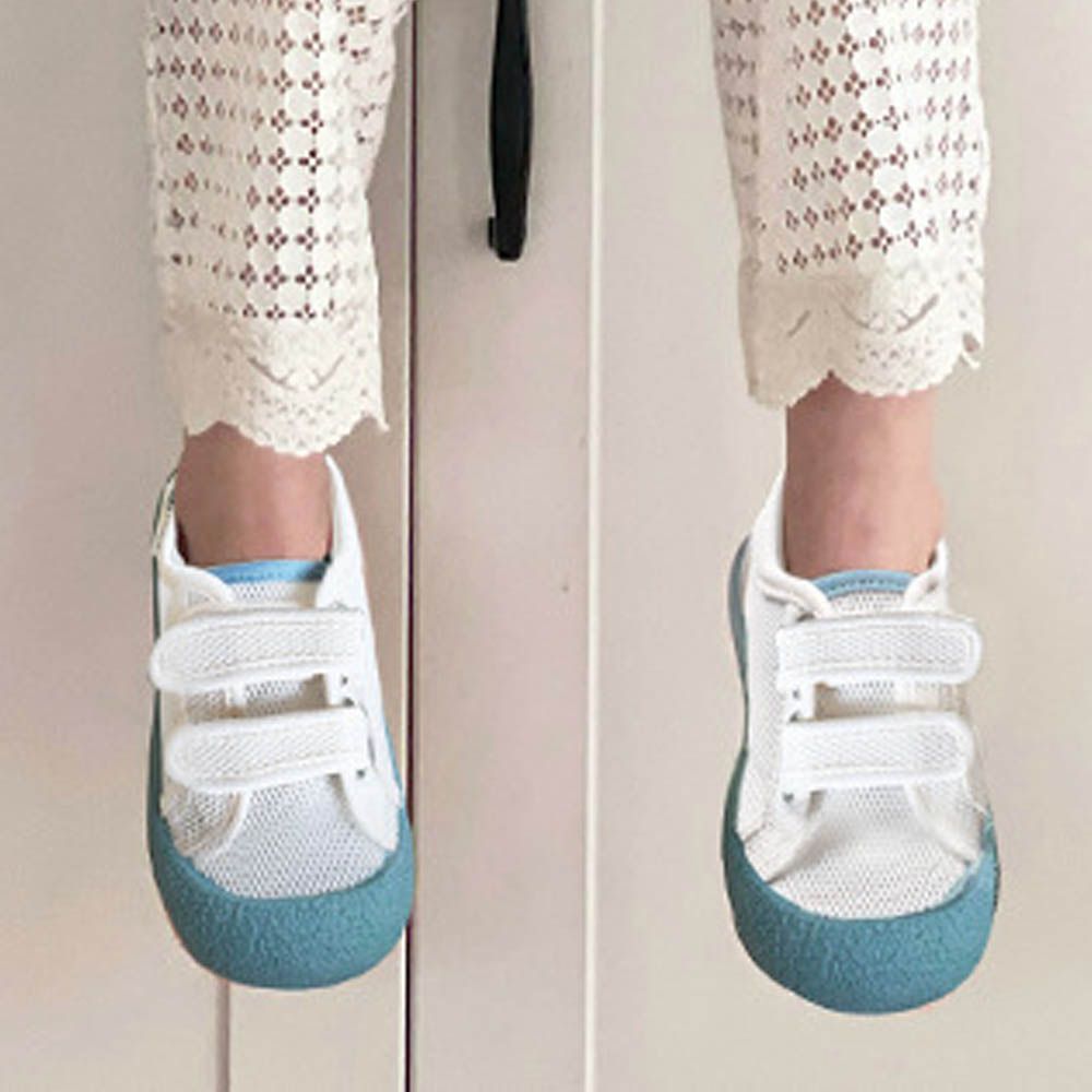 防撞安全止滑透氣網狀休閒鞋/室內鞋-米色藍底