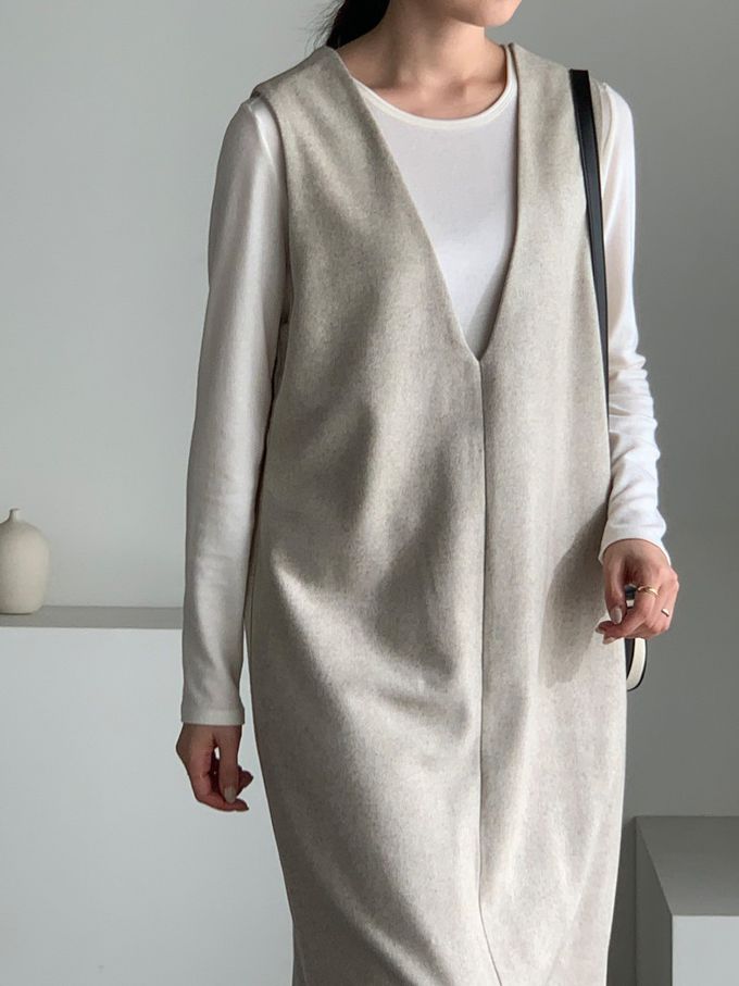 韓國女裝連線 - 簡約V字混羊毛側開連身洋裝-燕麥杏 (FREE)