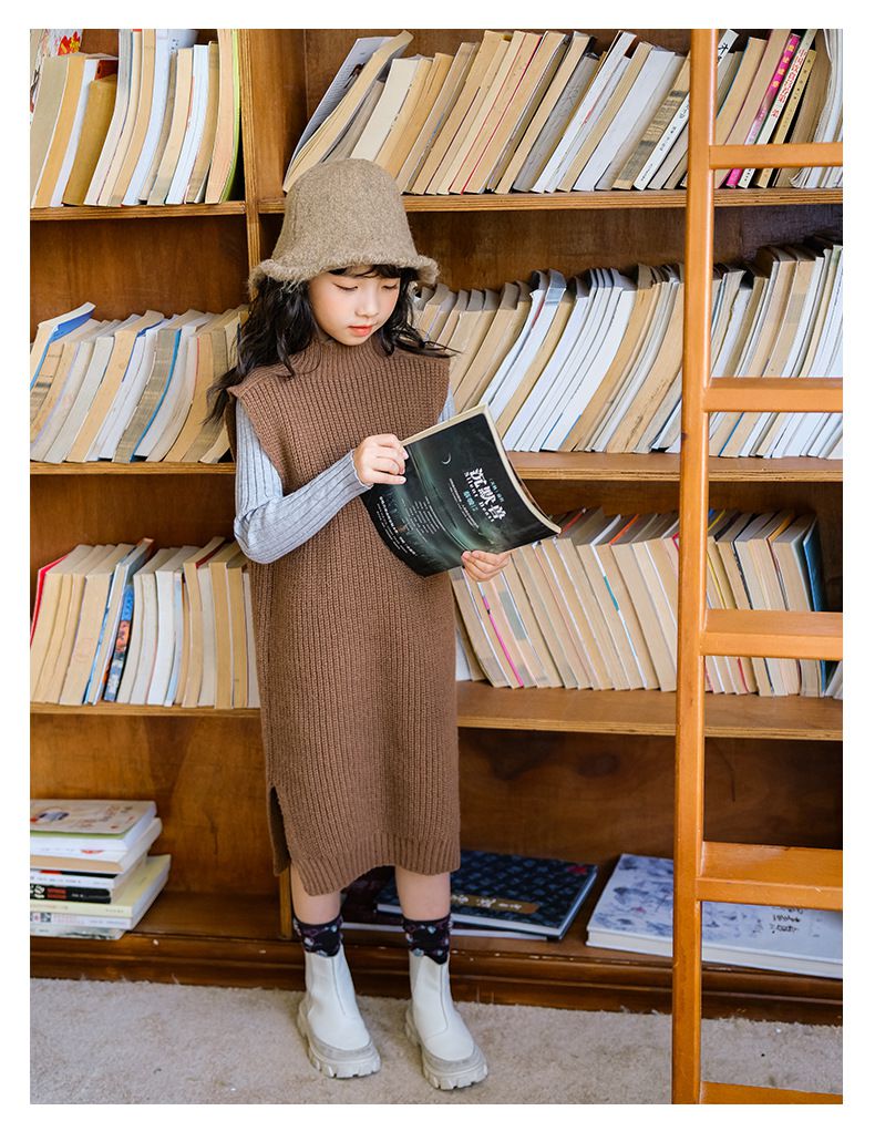 森林系半高領針織背心連身裙-咖啡色