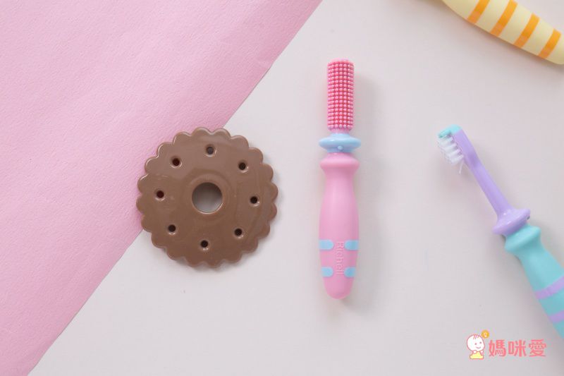 牙科大學共同研發【日本 Richell】 五階段乳齒訓練牙刷