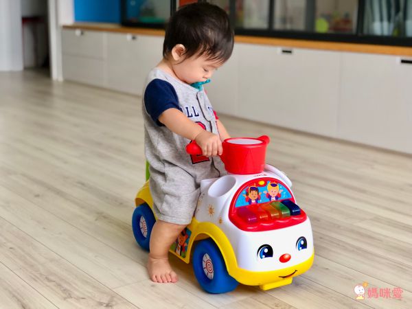 美國Fisher-Price 費雪 - 費雪牌little people 樂隊遊行騎乘玩具