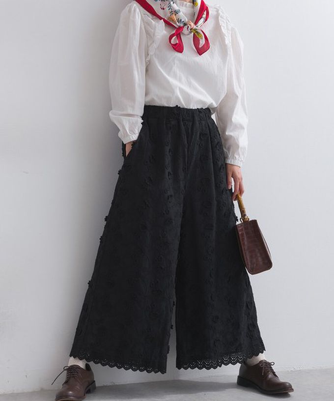 日本 Lupilien - 100%棉 奢華滿版緹花刺繡寬褲-白