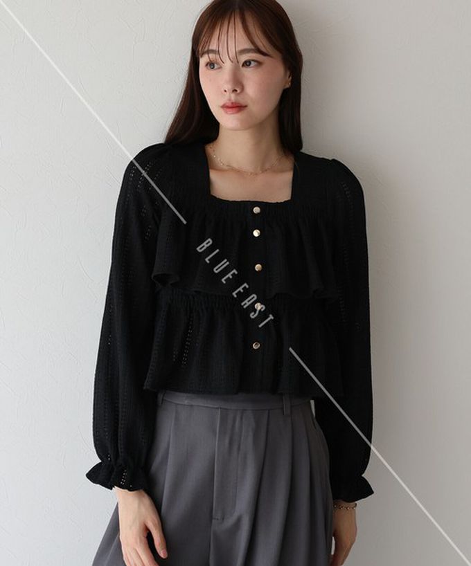 日本 BLUE EAST - 都會方領飄逸緹花層次長袖上衣-象牙白