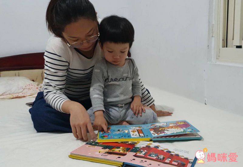 《晚安音效書》輕壓聽音樂，睡前好入眠