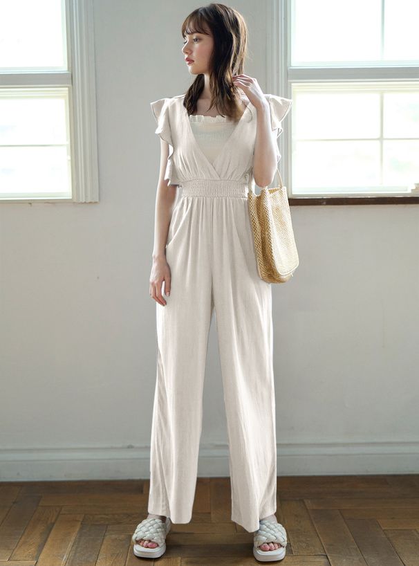 日本 GRL - V領棉麻荷葉邊修身吊帶褲-米杏