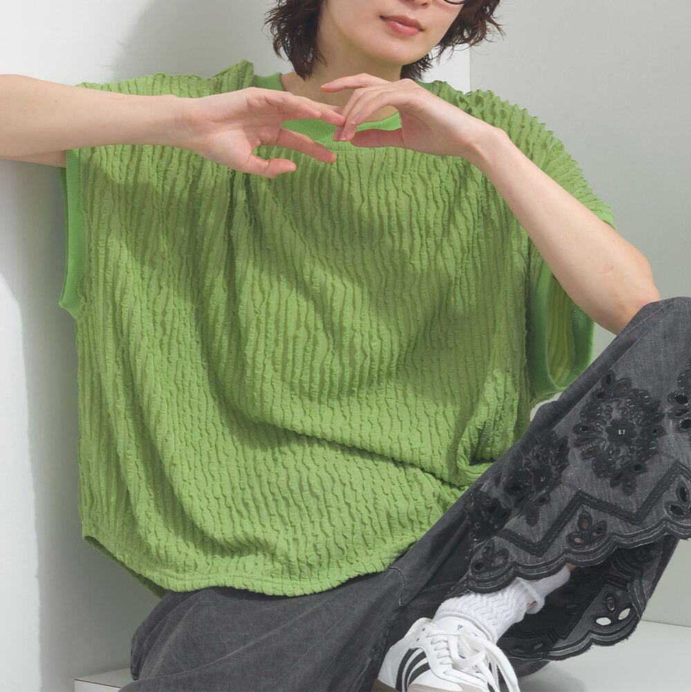 清新波浪紋理落肩寬版短袖上衣-萊姆綠