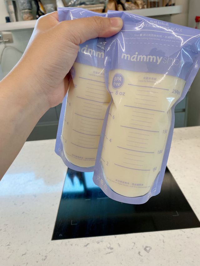 擠奶次數變成2.5~3小時一次，密集點擠奶讓身體知道妳需要奶了，趕快啟動泌乳機制!!我追奶一天的喝水量有到3千cc+喝豆漿、葫蘆巴茶，加上擠奶前我會按摩乳房跟刺激乳頭引奶陣，奶量有增加(60cc衝到快300cc)，十全大補很看體質，我也有喝但奶量還是沒變，妳可以先停喝，增加擠奶次數跟喝水還有發奶茶看看