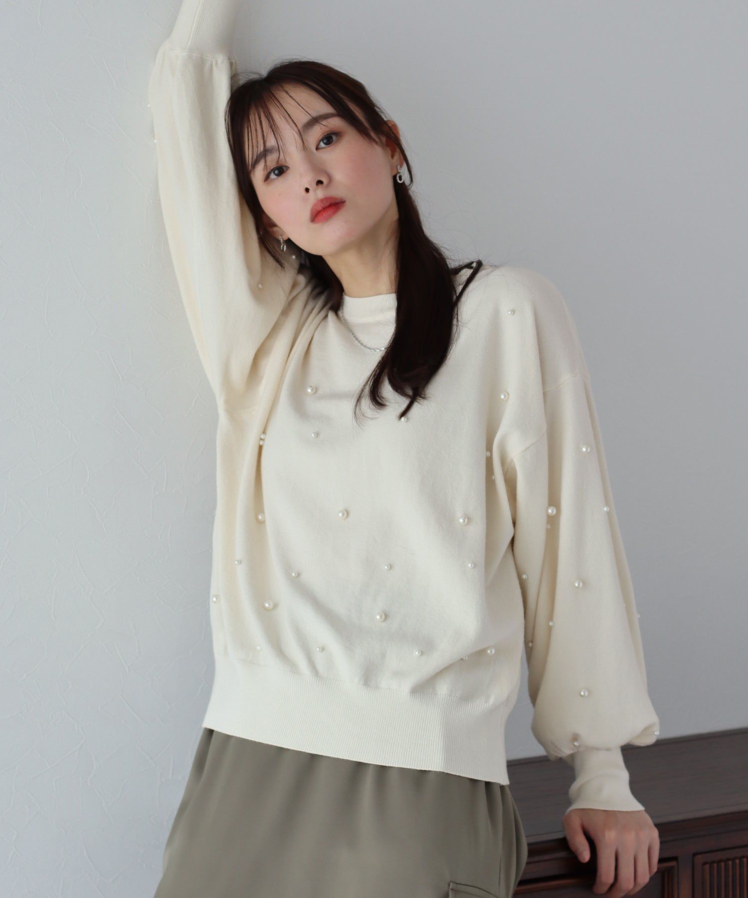 日本 BLUE EAST - 氣球袖珍珠注目針織上衣-粉紅