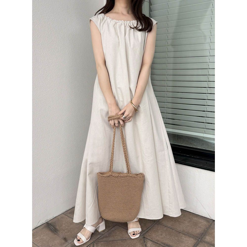 領口皺折清新休閒無袖洋裝-象牙米 (F)