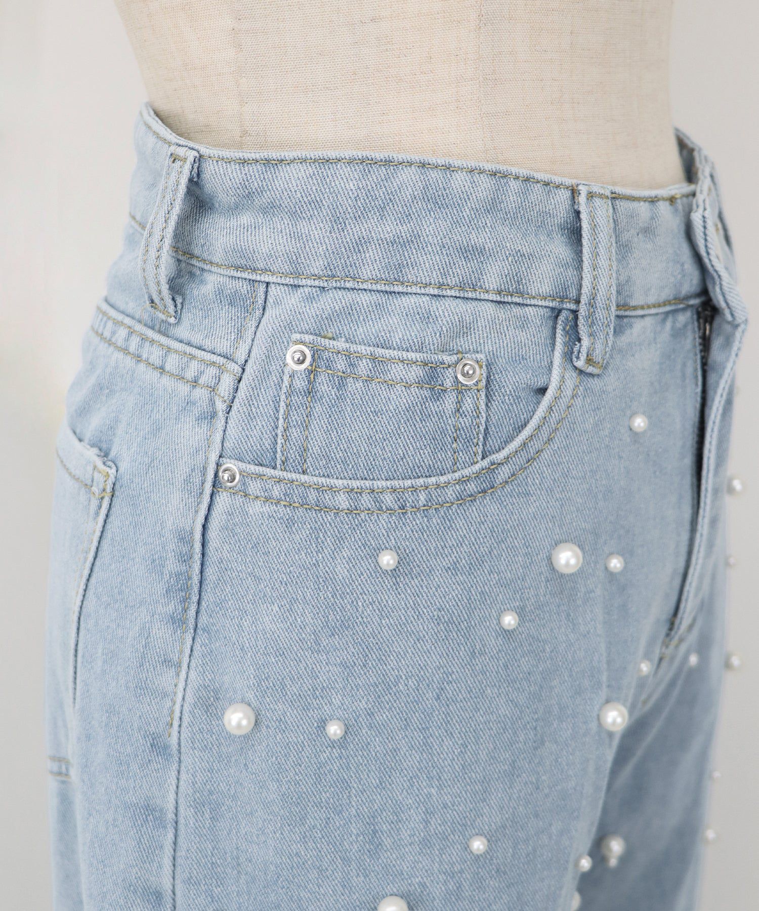 日本 BLUE EAST - 熱銷款 時尚珍珠點綴牛仔褲-A款-靛藍