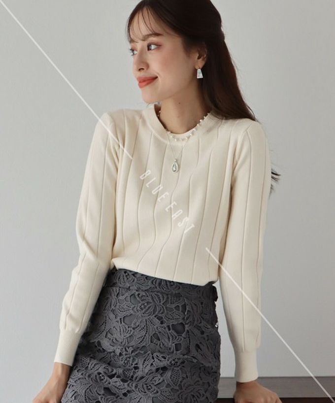 日本 BLUE EAST - 圓領粗坑條長袖針織上衣-淺灰杏