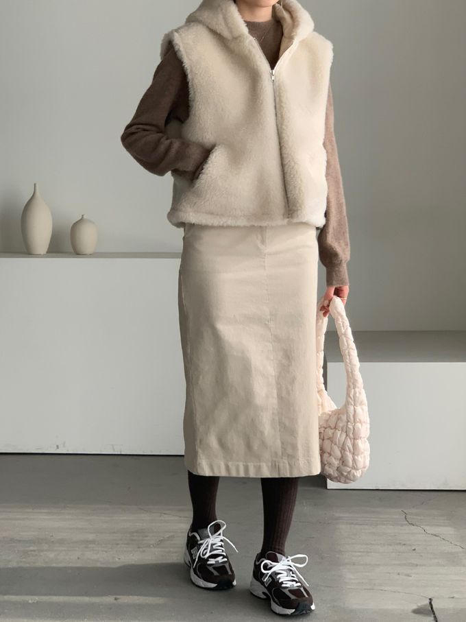 韓國女裝連線 - 薄燈芯絨直筒後開衩中長裙-米白