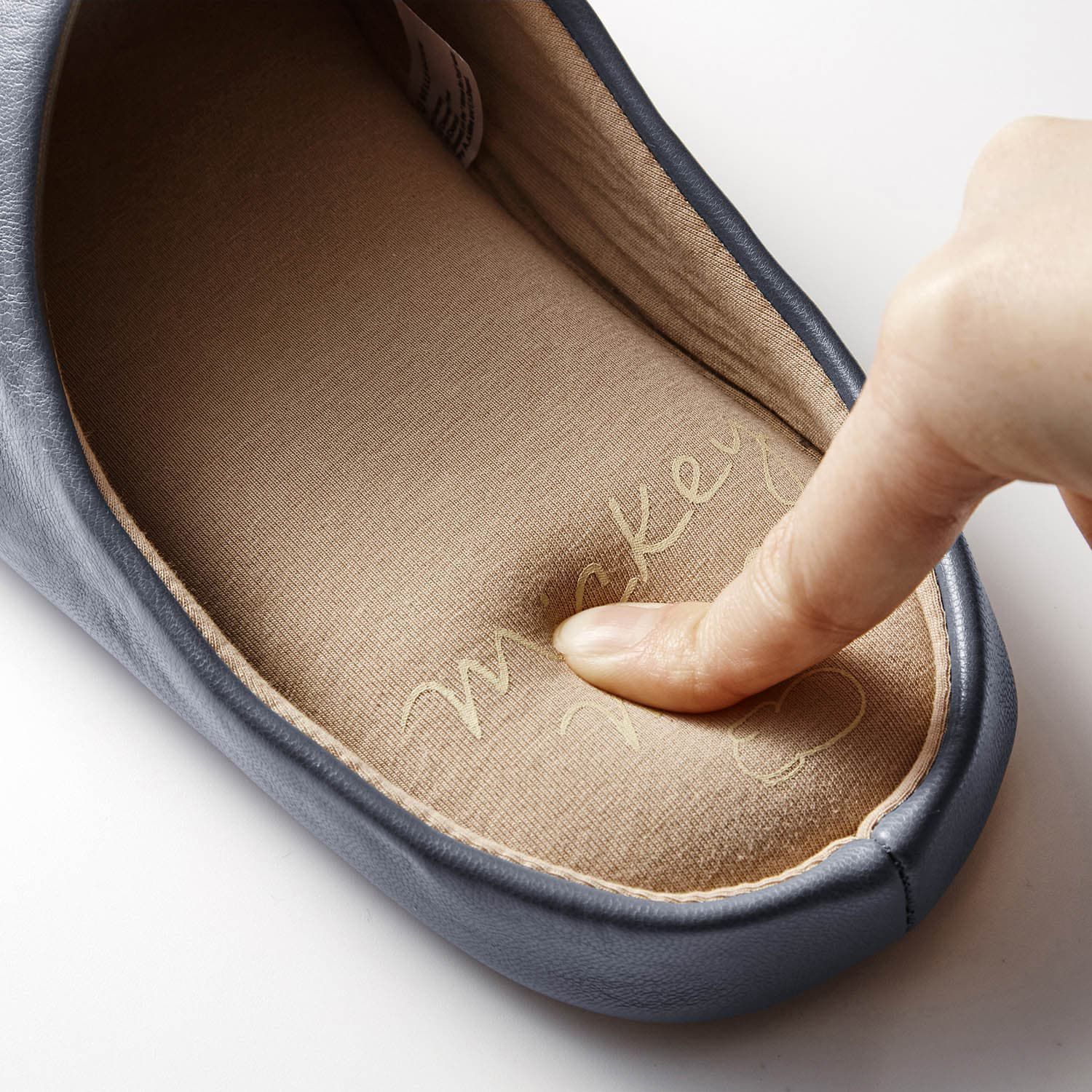 日本千趣會 - 迪士尼 麵包型室內拖鞋-簡約米奇