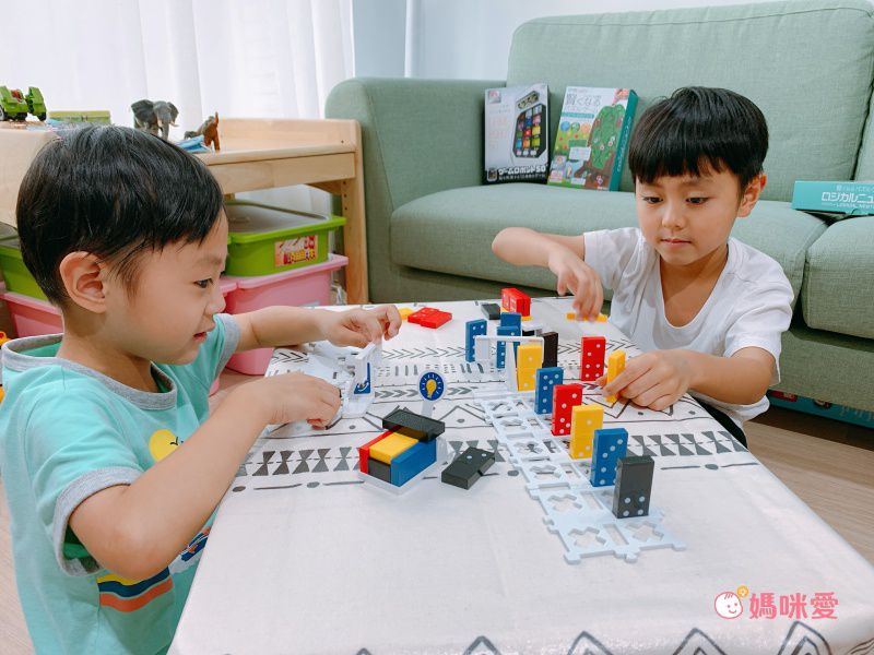 日本 HANAYAMA - 小小科學家系列-愛迪生的燈泡骨牌-6歲以上