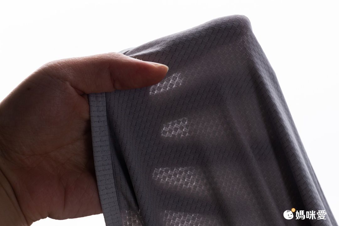 UPF50+冰絲涼感防曬連帽外套-白色-女款