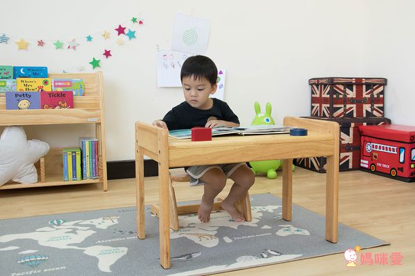 日本Yamatoya ◆ 小小畢卡索系列 幼兒書桌椅組！在家也要蒙特梭利❤