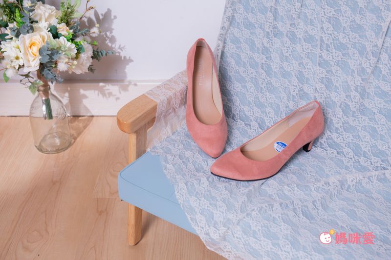 日本女裝代購 - 日本製 柔軟尖頭5.5cm高跟鞋-麂皮-海軍藍