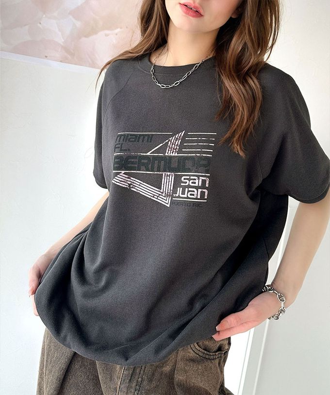 日本 Classical Elf - 前後2way復古標語印花五分袖上衣-燕麥