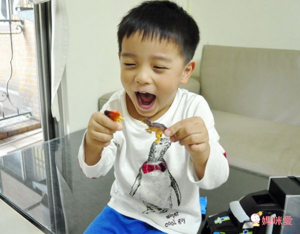 降價優惠中♬一咖直接帶著走✌收納大車～最多可放 26 台小車✌ CP值超高！