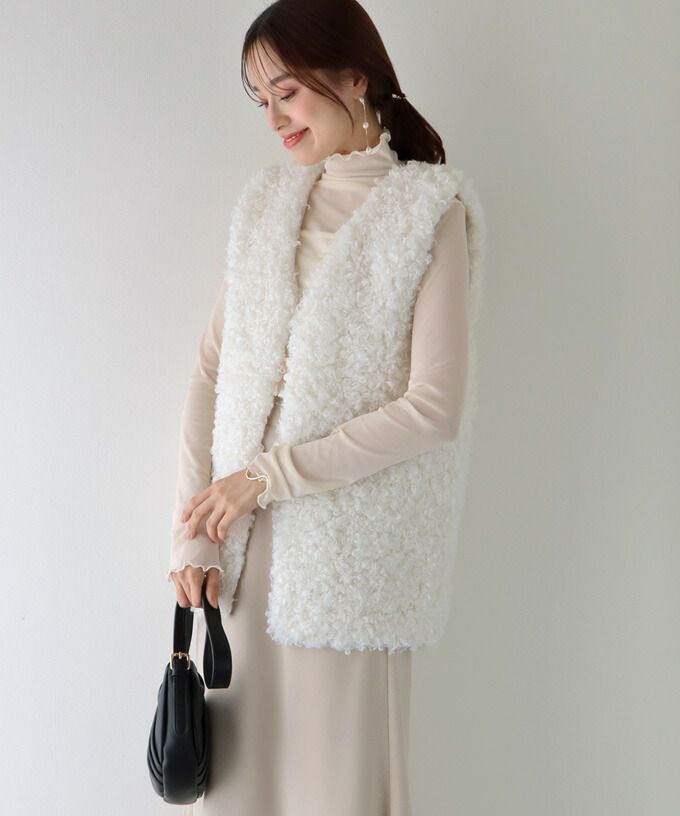 日本 BLUE EAST - 時尚毛絨開襟背心-白