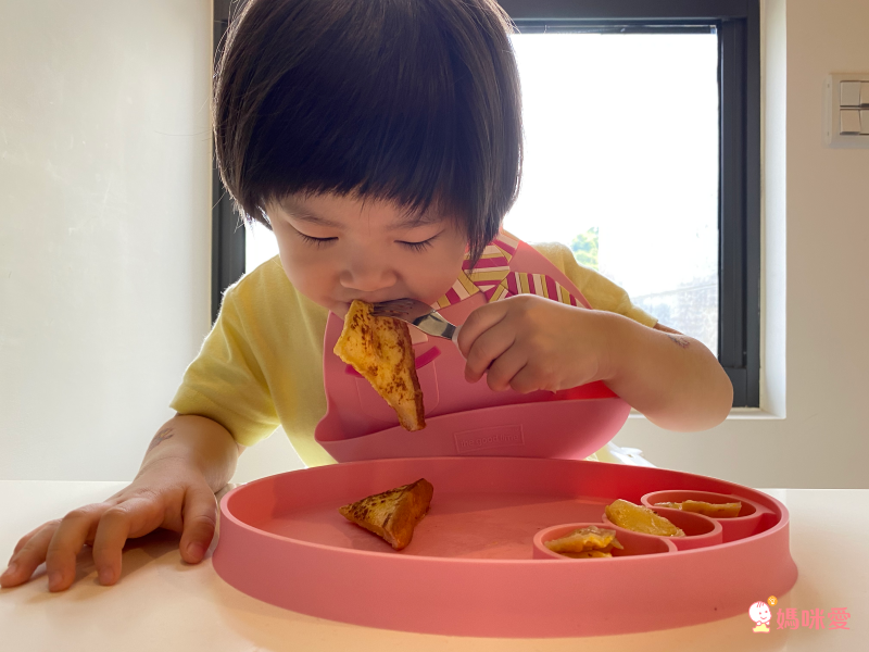 英國The Good Time - 英倫晚宴‧立體防滑矽膠餐盤-小畫家黃