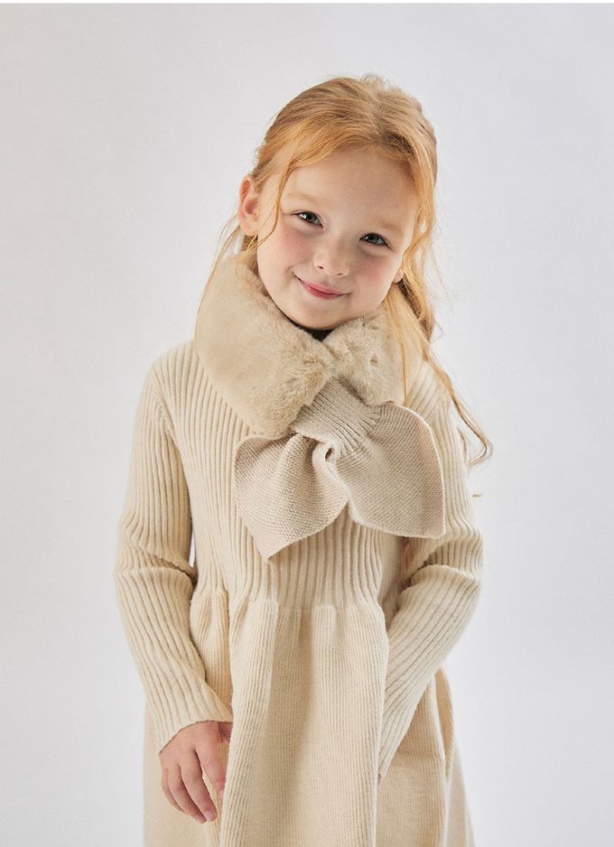 韓國 OZKIZ - (附圍巾)針織連身拼接洋裝-淺卡其