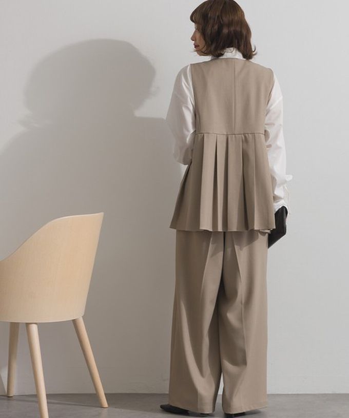 日本 ELENCARE DUE - 正式感斜紋布優雅百褶背心-海軍藍