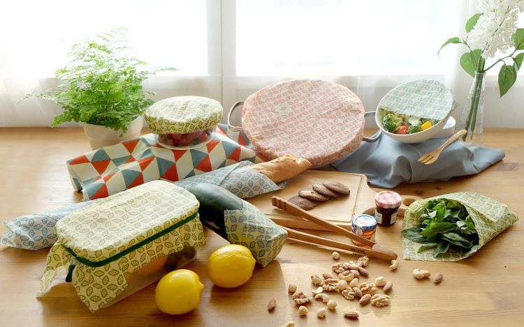 仁舟淨塑 - 【媽咪愛獨家組】無痕野餐全系列-四件組-矽密盒2.0長方藍矽龜1200ml*1+矽密袋2.0-1000ml*1+蜂蠟保鮮布超好蓋天空藍L*1+捲捲矽水瓶750ml*1