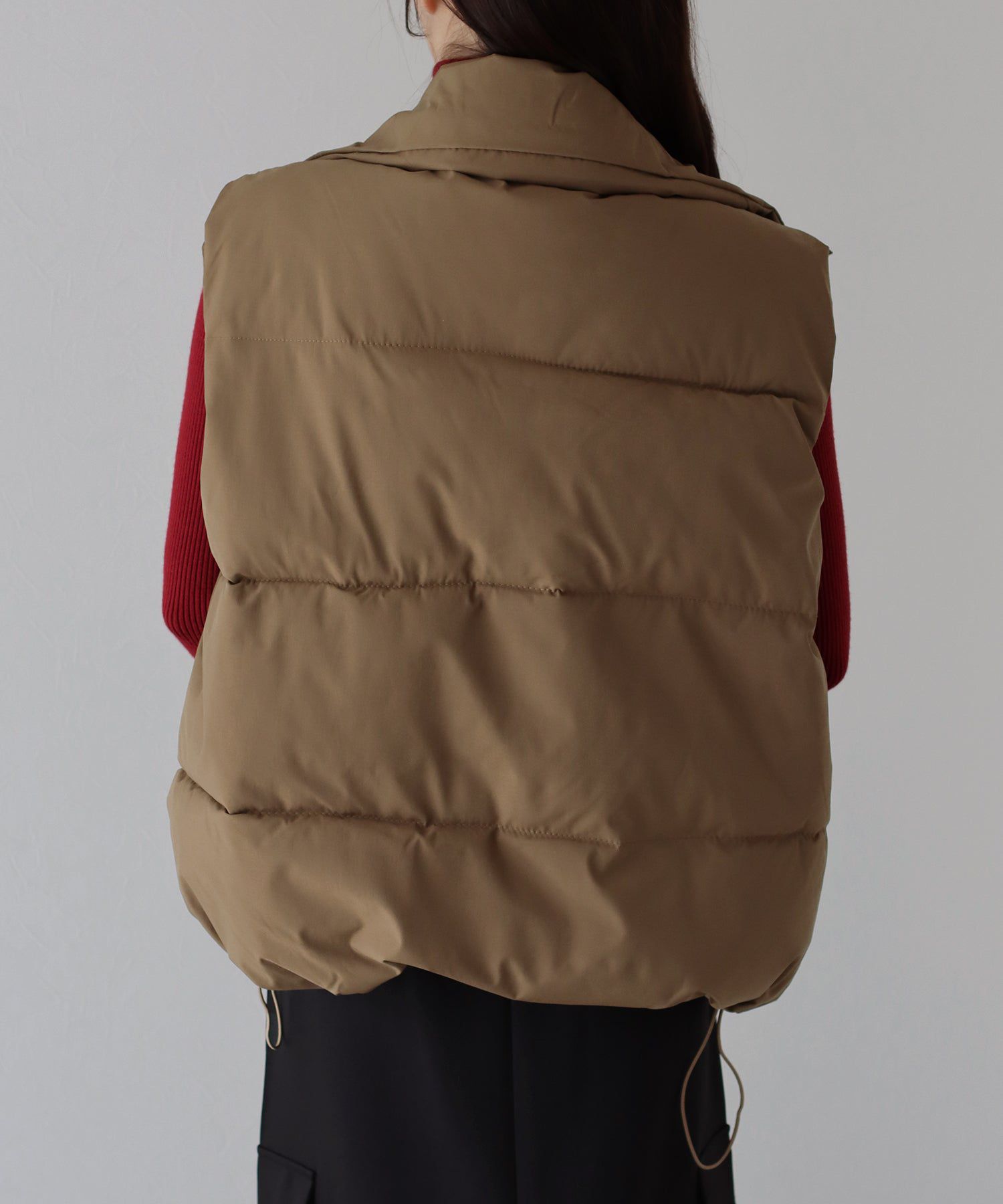 日本 BLUE EAST - 高領防風保暖鋪棉背心-深灰