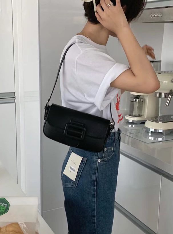 日本 GRL - 方形釦時尚皮質側背包-甜心粉