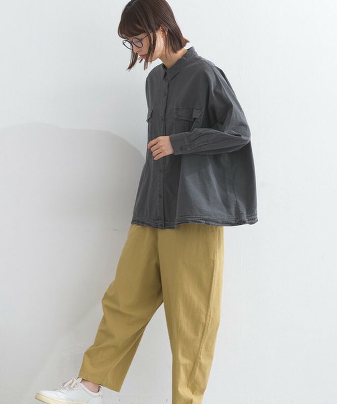 日本 Lupilien - 復古紋理率性抽繩純棉落肩襯衫-米白