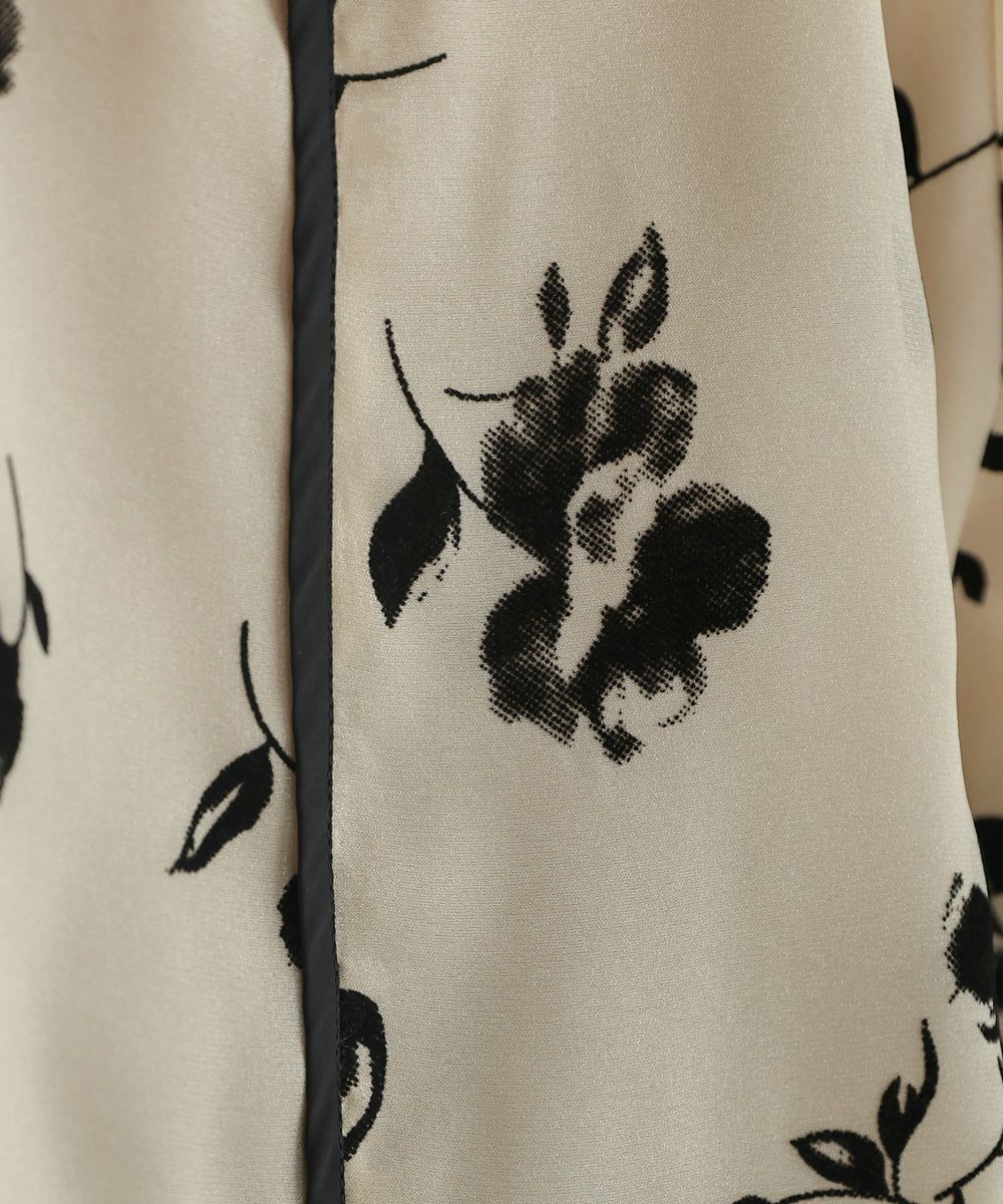 日本 Bab - 緹花透感泡泡長袖上衣-黑