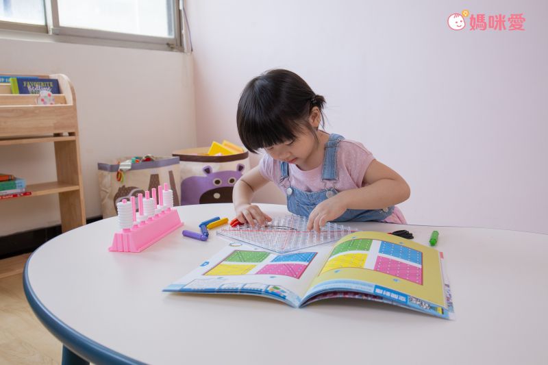 資優數學 - [限量優惠]資優數學-親子金版1-6冊全系列-(紅色百格盤)