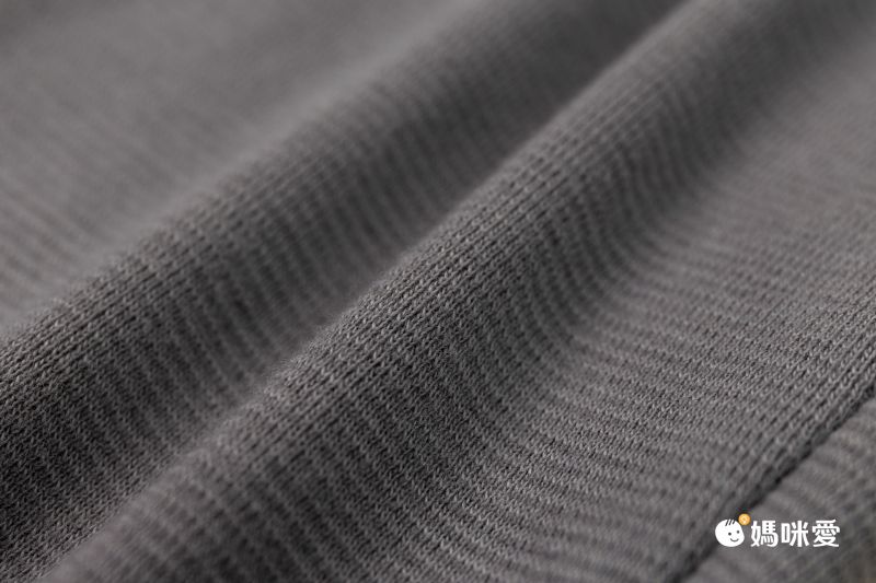 日本 Chil2 - FILA聯名 休閒短袖上衣-方型logo-白