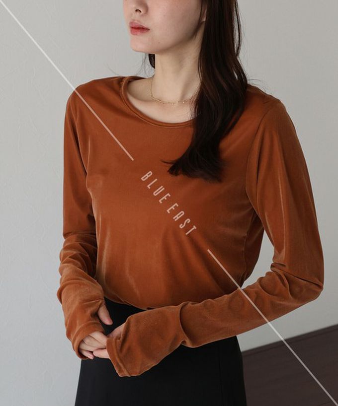 日本 BLUE EAST - 透明感光澤絨面船領長袖上衣-(指孔設計)-咖啡