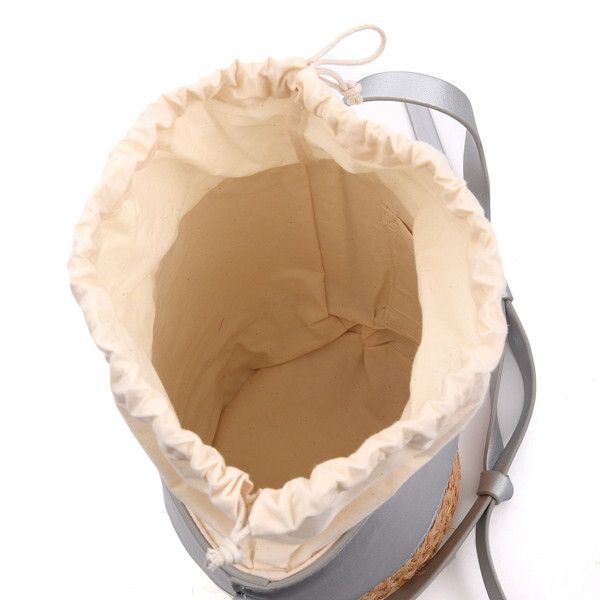 日本 COOCO - 束口仿皮X藤編拼接水桶手提包-銀 (16x20x16cm)