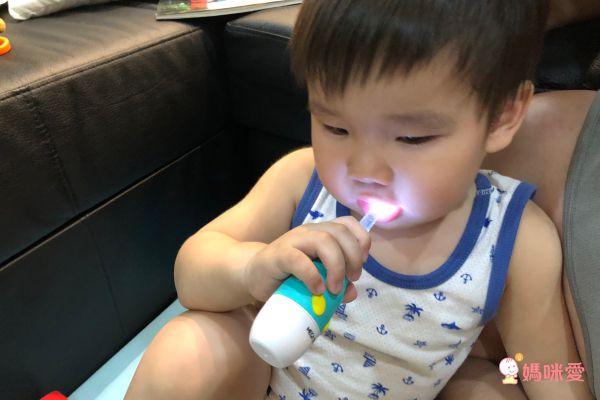 日本 VIVATEC - Mega Ten幼童電動牙刷-貓頭鷹 (2~12歲適用)