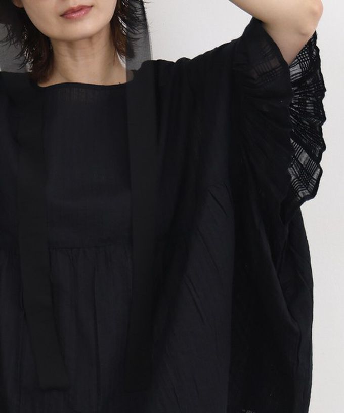 日本 Lupilien - 印度棉 緹花拼接感喇叭短袖上衣-藍紫