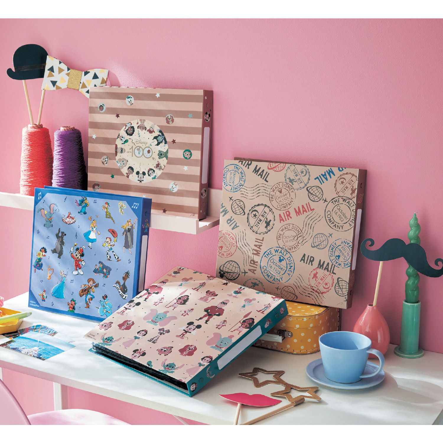 日本千趣會 - 日本製 迪士尼100週年紀念精裝相本(250枚)-角色大集合-粉 (3x5相片)