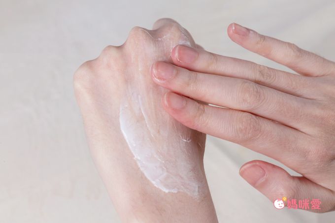 泰國 Beauty Buffet - 北海道牛奶保濕身體乳-700ml