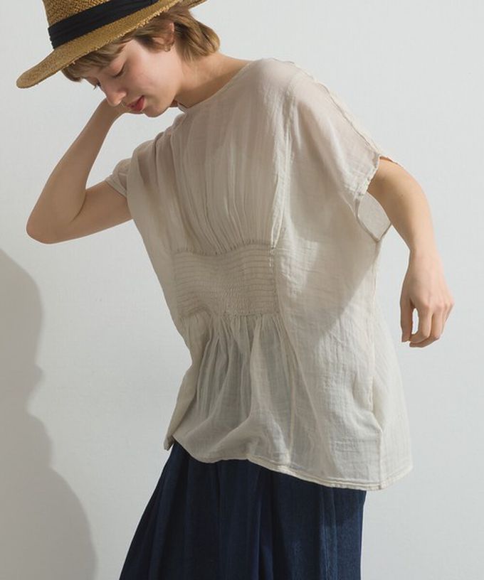 日本 Lupilien - 印度棉 人字紋清爽飄逸瘦腰短袖上衣-軍綠