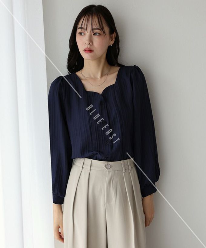 日本 BLUE EAST - 甜美心型領線條紋理長袖襯衫-靛藍