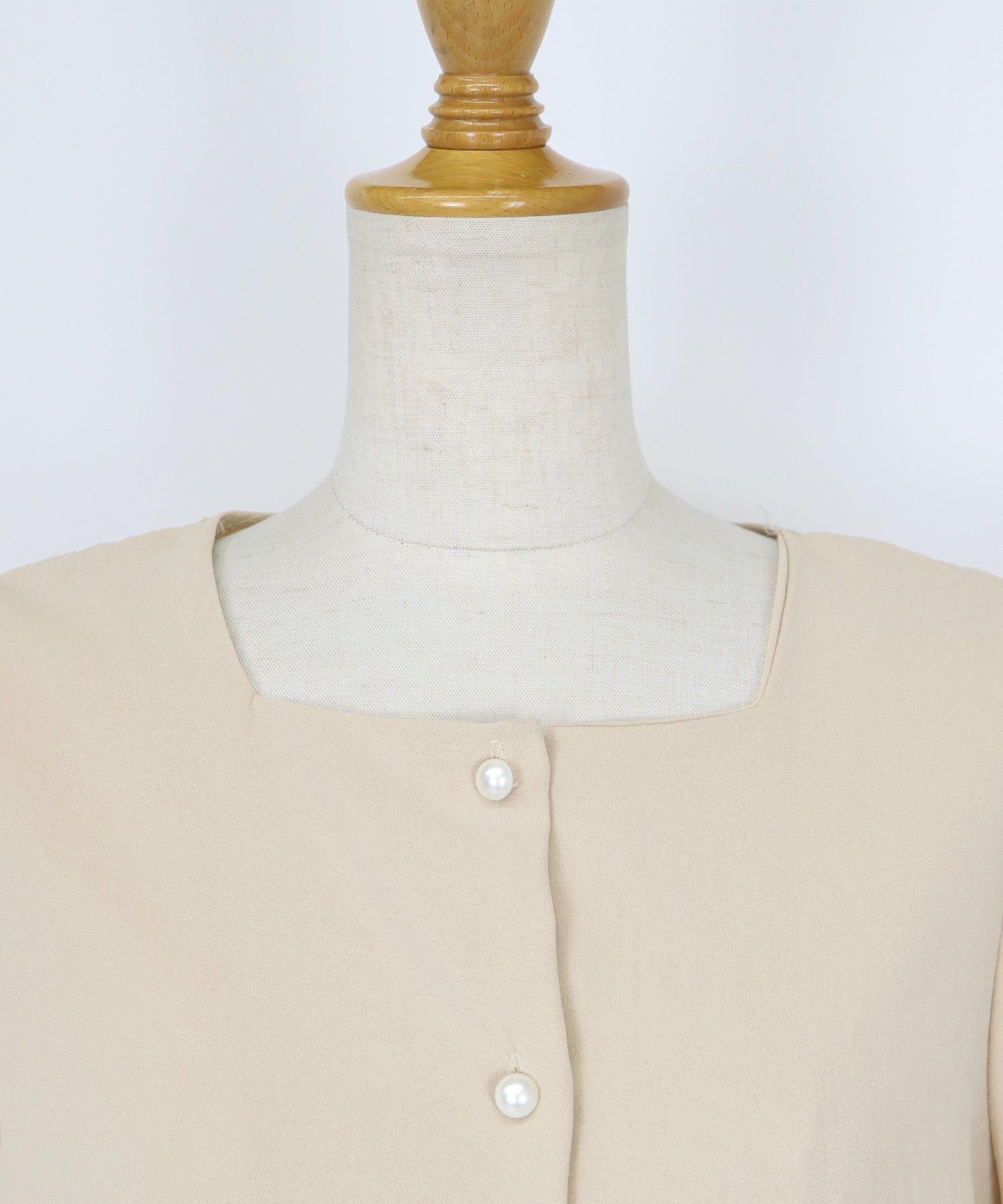 日本 BLUE EAST - 法式方領短袖珍珠釦襯衫-水藍