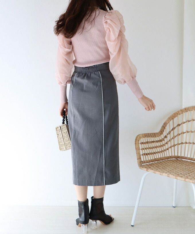 日本 BLUE EAST - 超修身剪裁後縮腰百搭長裙-米