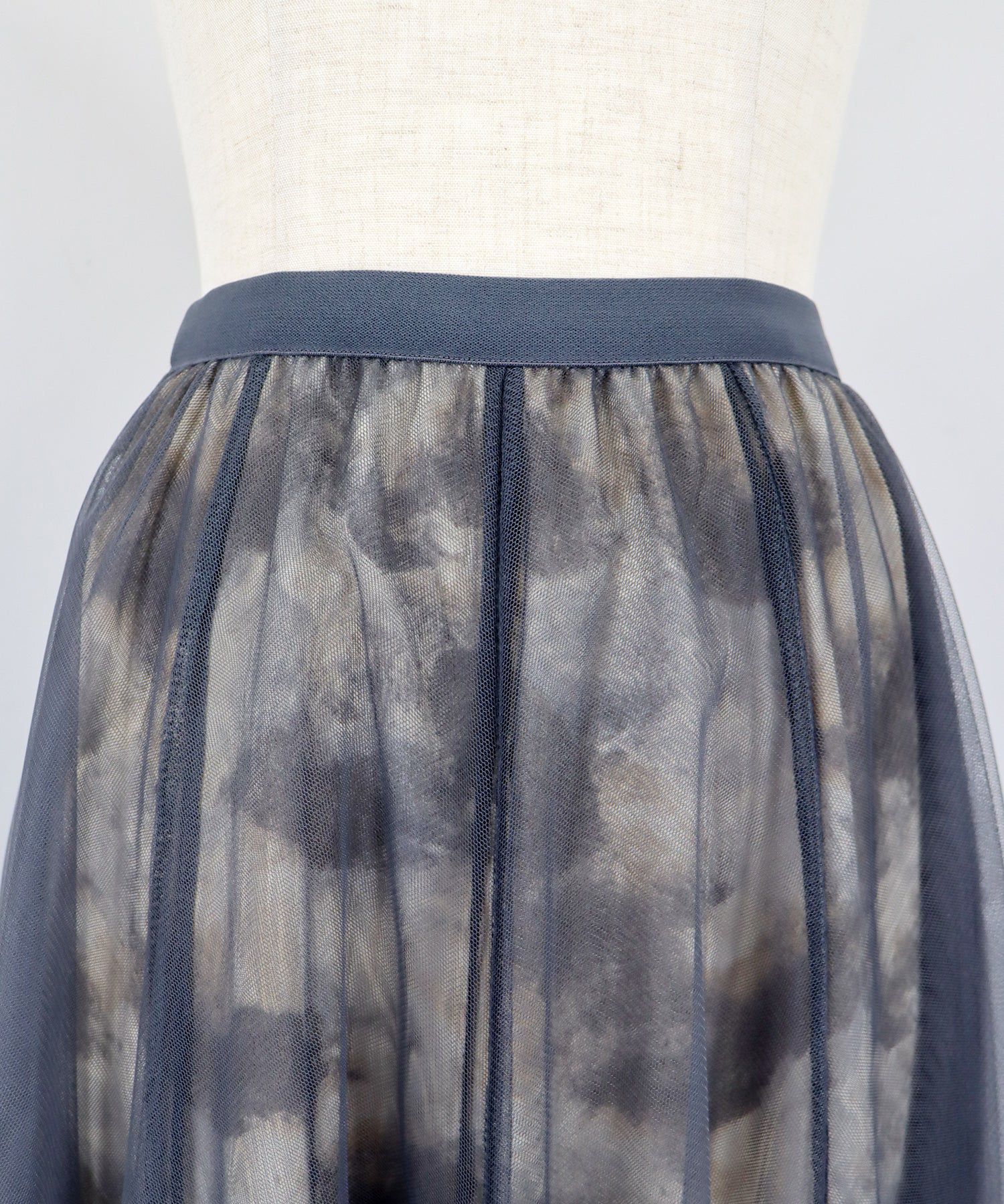 日本 BLUE EAST - 浪漫印花雙層紗裙-卡其