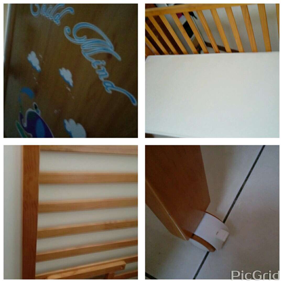 <br>童心 小畫象 柚木色 嬰兒床