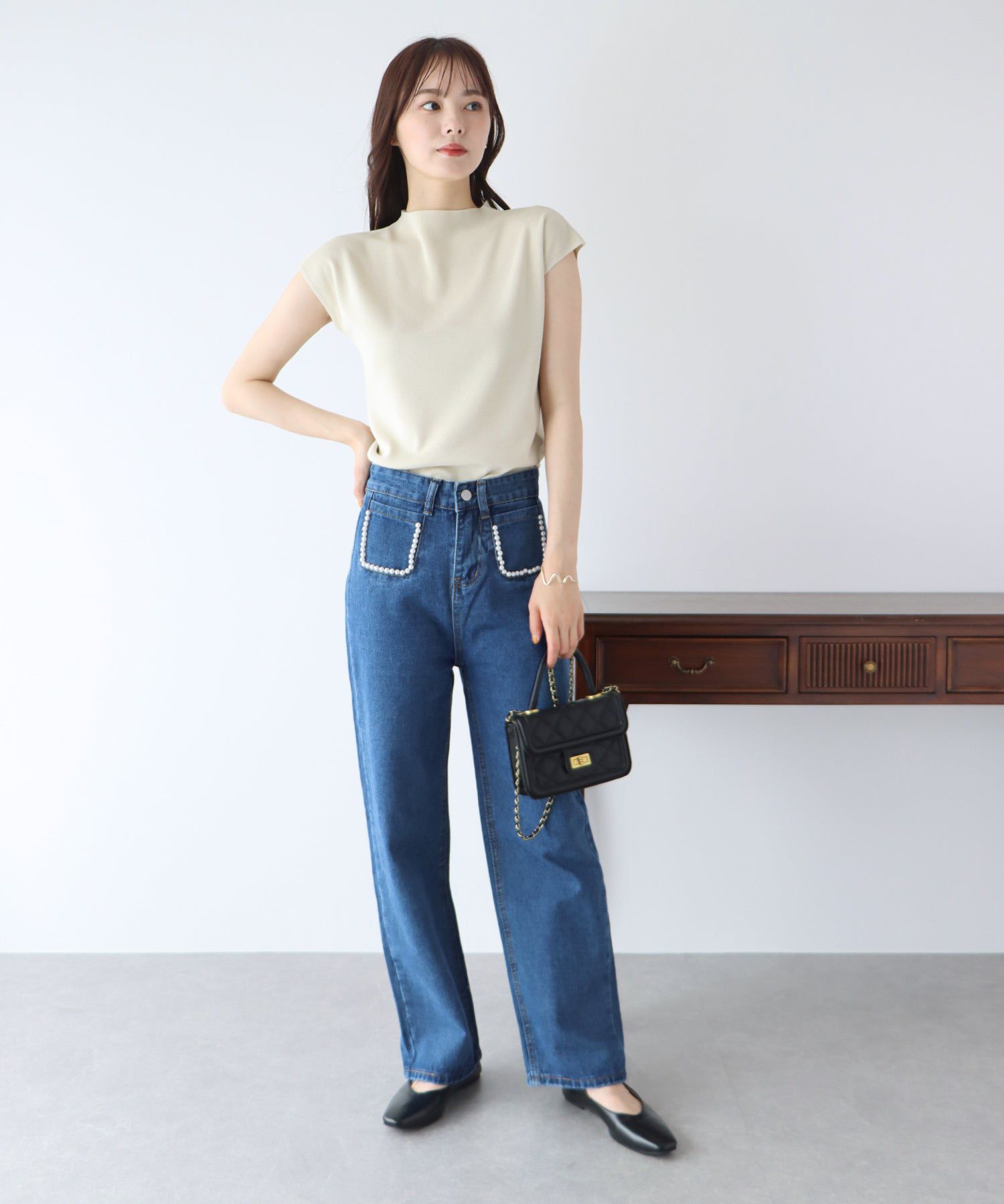 日本 BLUE EAST - 熱銷款 時尚珍珠點綴牛仔褲-B款-靛藍