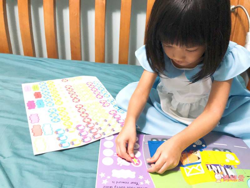 佩佩豬Peppa Pig陪你玩❤【英文遊戲書66折起】我最便宜～貼紙書限量搶購！