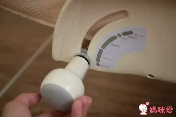 日本 Combi Prumea 安撫餐椅